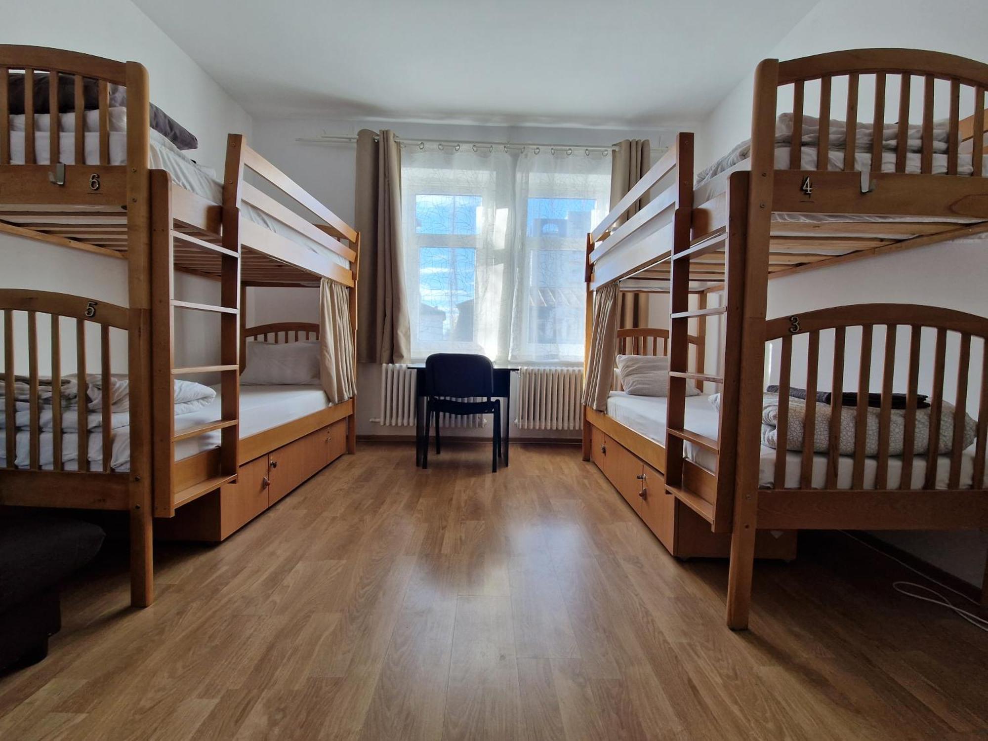 Hostel Andrei ヤシ エクステリア 写真
